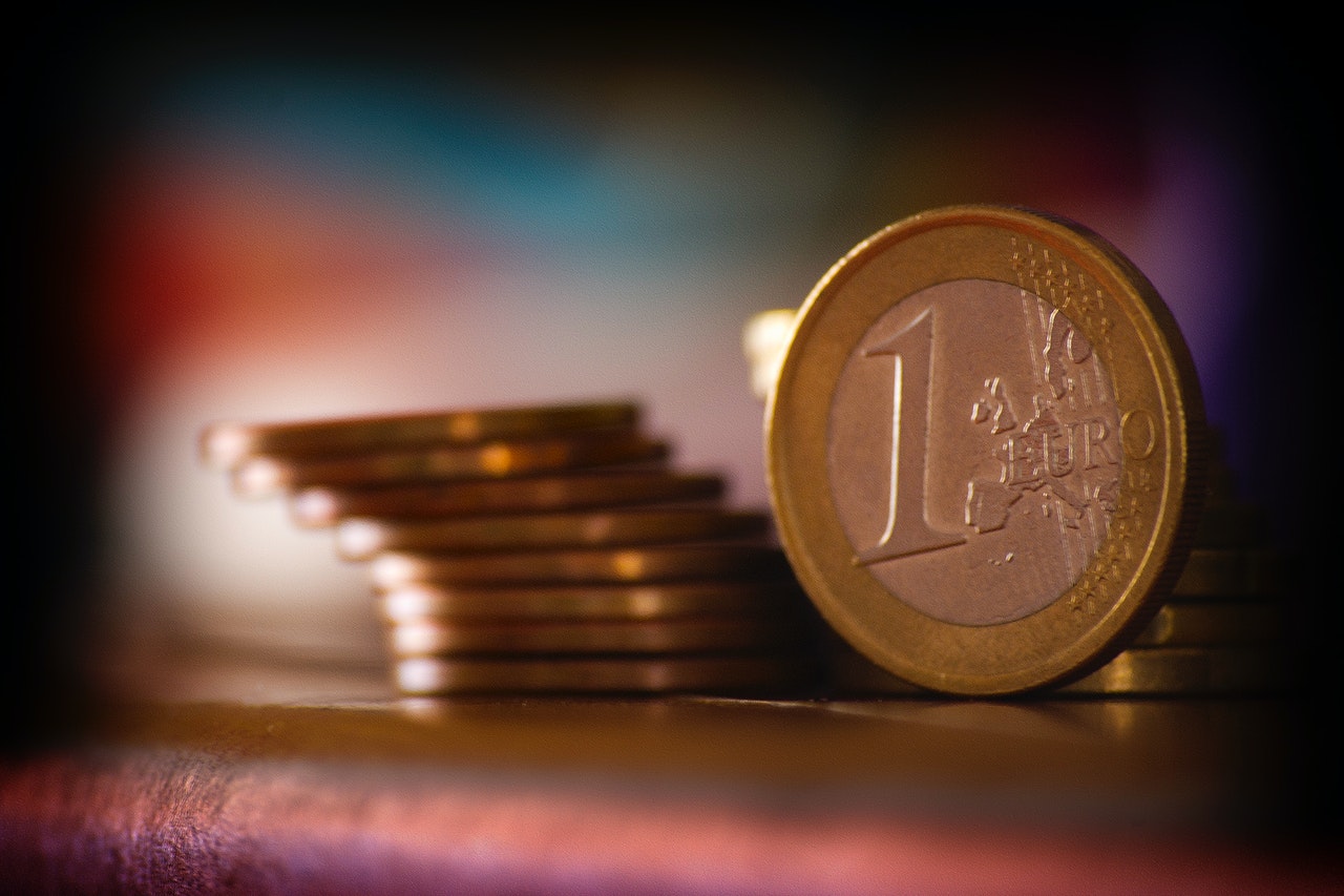 Po emigracji to pandemia najszybciej rozwija rynek przelewów międzynarodowych - Finanse przelewy